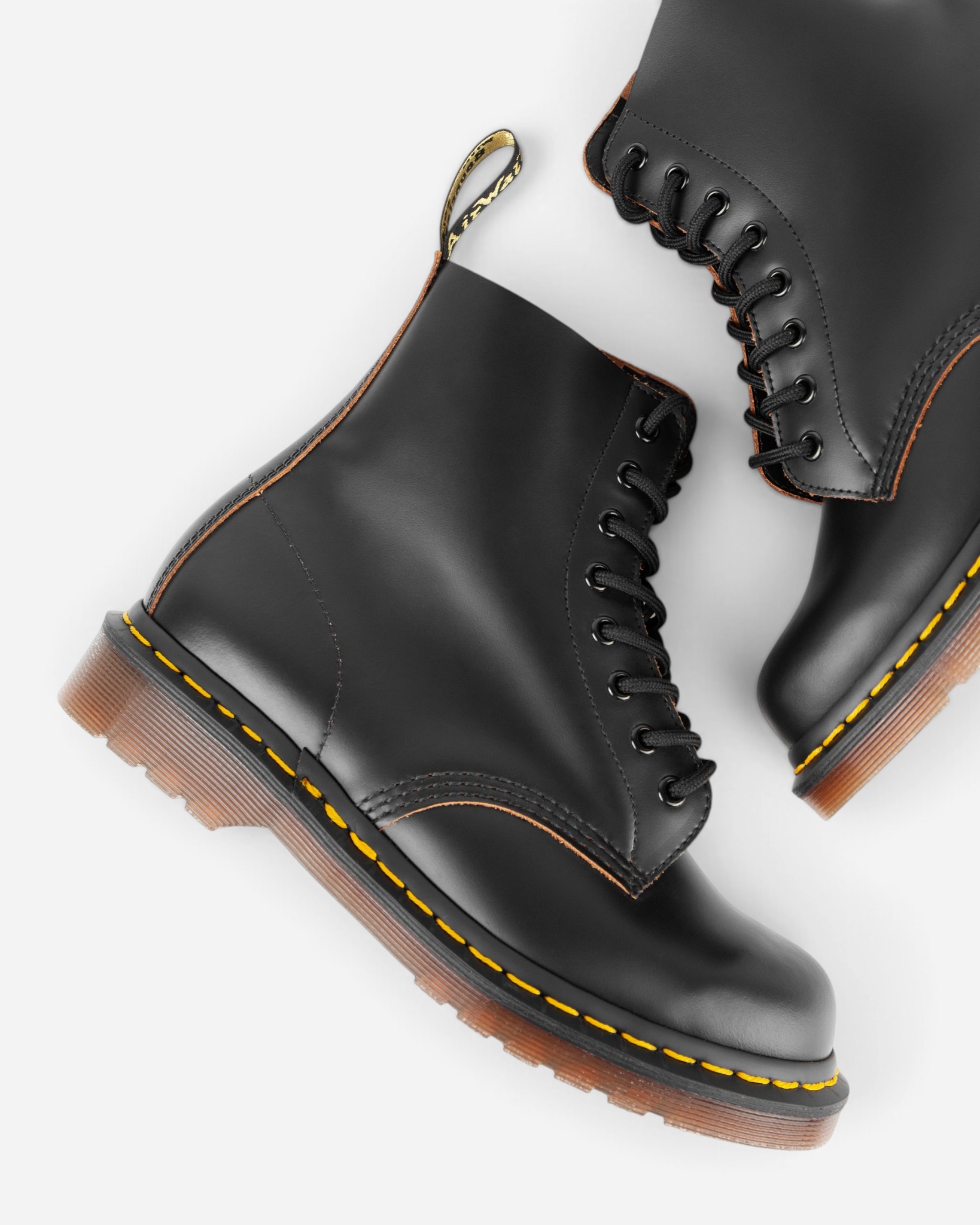 Dr. Martens 1460 Vintage 'Made In England' - Black Quilon